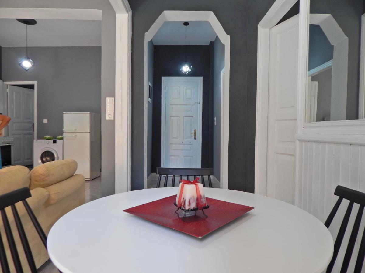 Cozy 2 Bedrooms On The Hill W/netflix Apartment Karousades (Esperies)