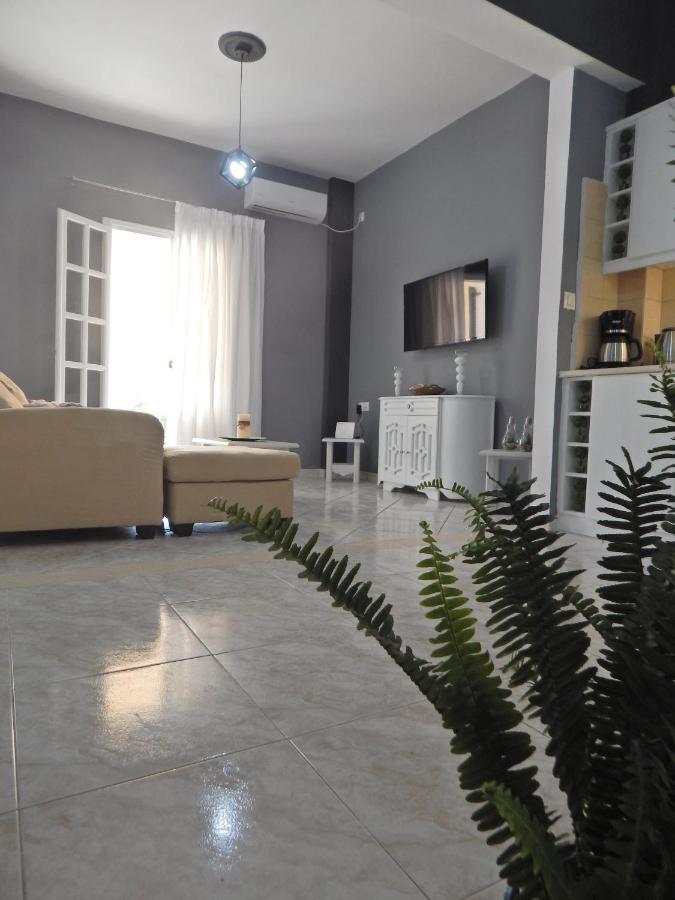 Cozy 2 Bedrooms On The Hill W/netflix * Karousades (Esperies)